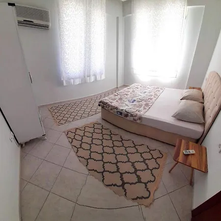 Fethiye Merkezde Ferah Ve Balkonlu 2+1 Daire * Fethiye