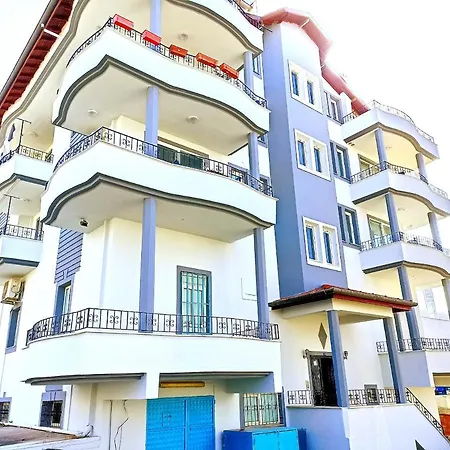 Fethiye Merkezde Ferah Ve Balkonlu 2+1 Daire * Fethiye