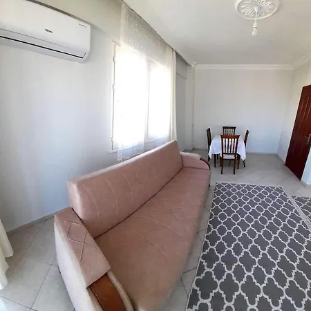 Fethiye Merkezde Ferah Ve Balkonlu 2+1 Daire Apartament *