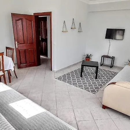 Apartament Fethiye Merkezde Ferah Ve Balkonlu 2+1 Daire Fethiye